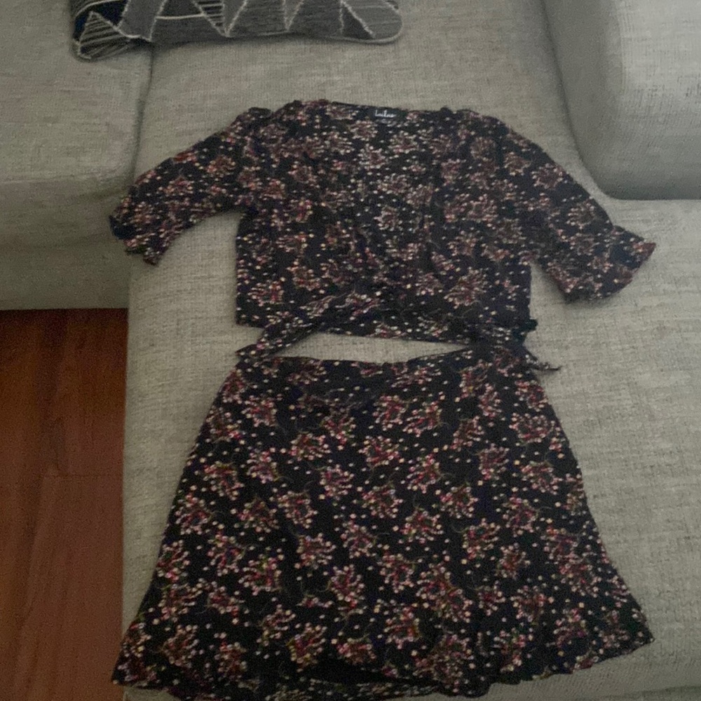 Lulus 2 piece skirt and top